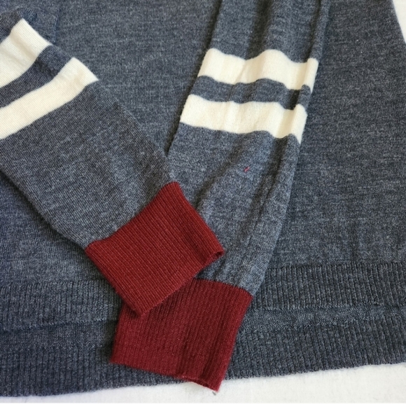 Madewell First Draft Varsity Stripe Merino Wool V-Neck Sweater Gray Size M - Picture 10 of 13